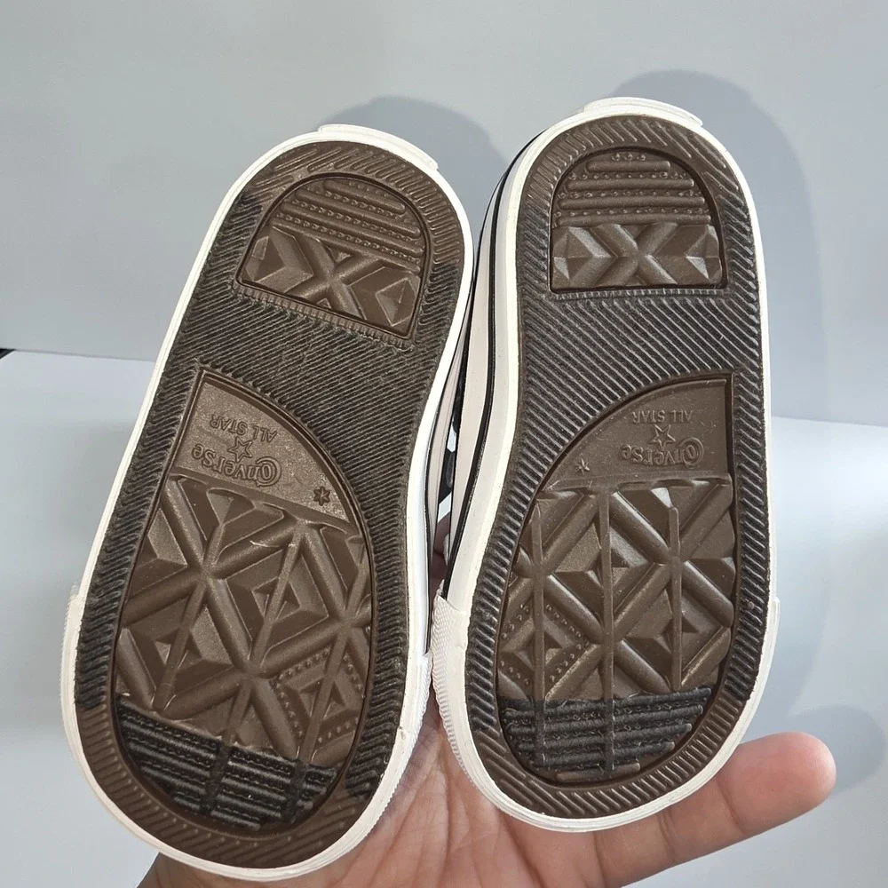 Converse Toddler Size 4 Black Canvas All Star Sneakers Shoes